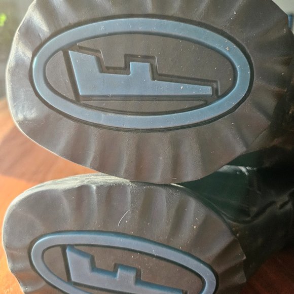 John Fluvog Boots - Picture 3 of 5